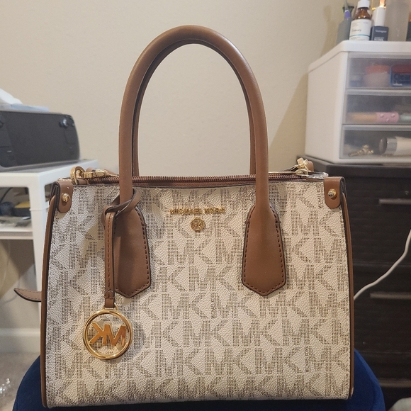 Michael Kors Brown and Cream Signature Satchel - Picture 15 of 15